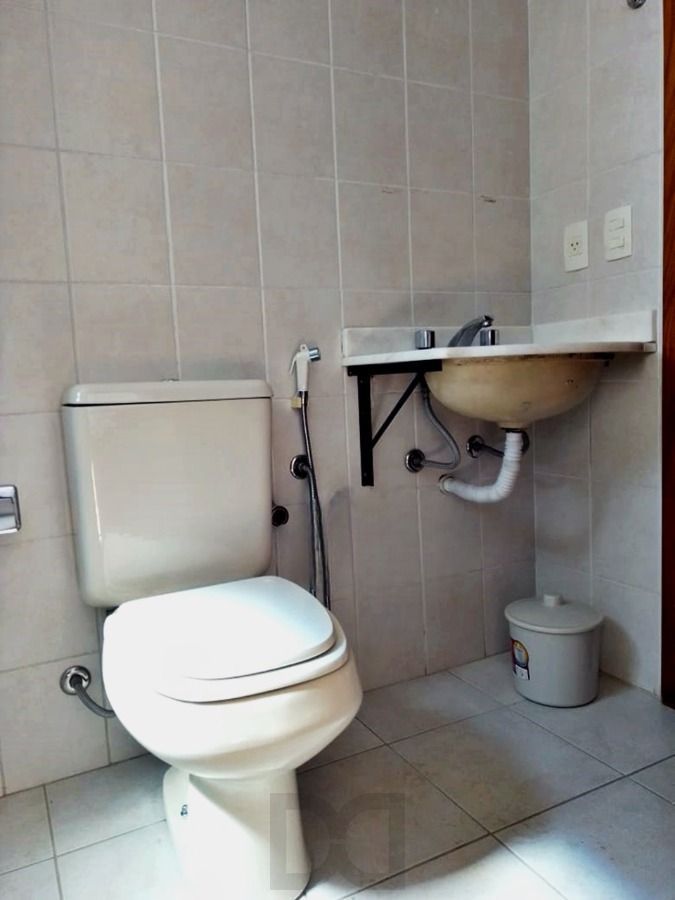 Excelente apartamento de 2 dormitórios, no bairro Moinhos de Vento, com 105 m² de área privativa, 2 suítes — foto 18