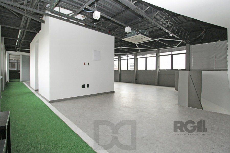 Conjunto com 171,46m² área privativa, com 1 vaga de garagem. — foto 11