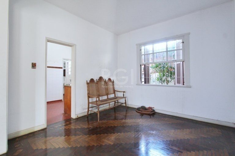 Casa para Venda - 200m², 4 dormitórios, 4 vagas - Medianeira — foto 6