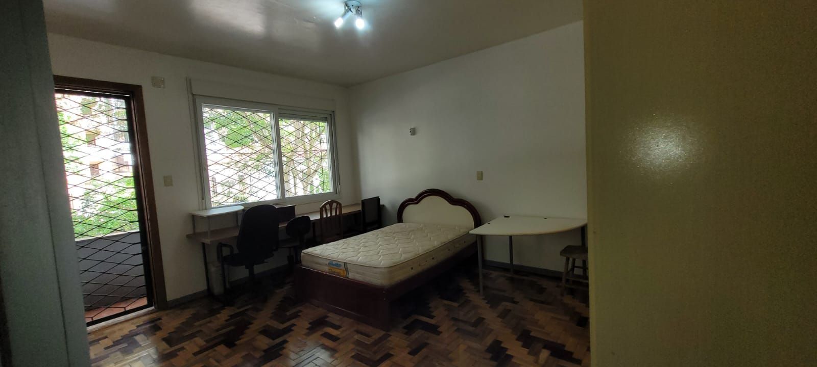 Casa 4 quartos reformada na Rua Andre Poente, residencial com potencial para comercial Próximo Hospital Moinhos de Vento — foto 22
