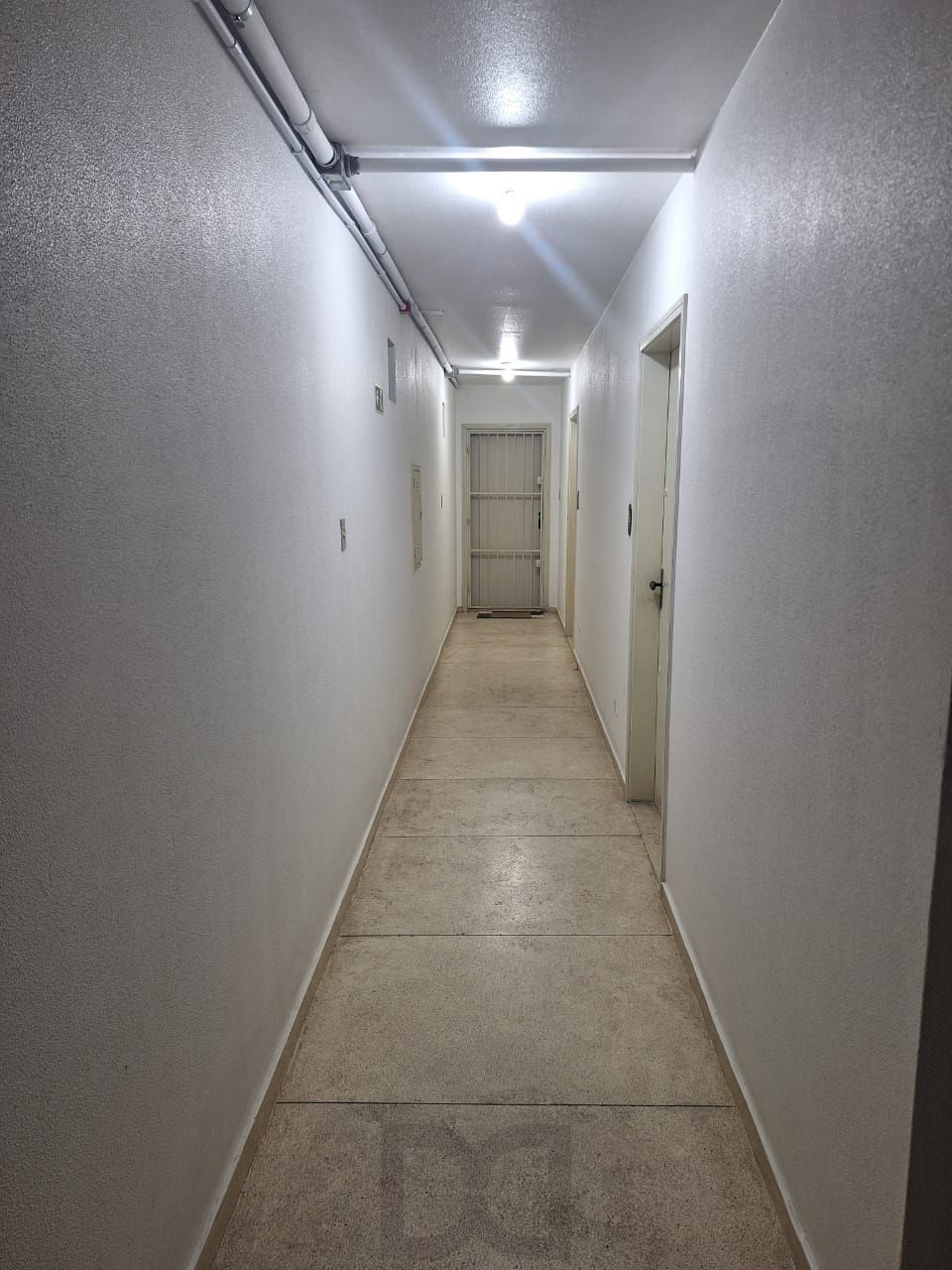 JK residencial no Bairro Menino Deus - Porto Alegre, área de 25m², R$150 mil — foto 4