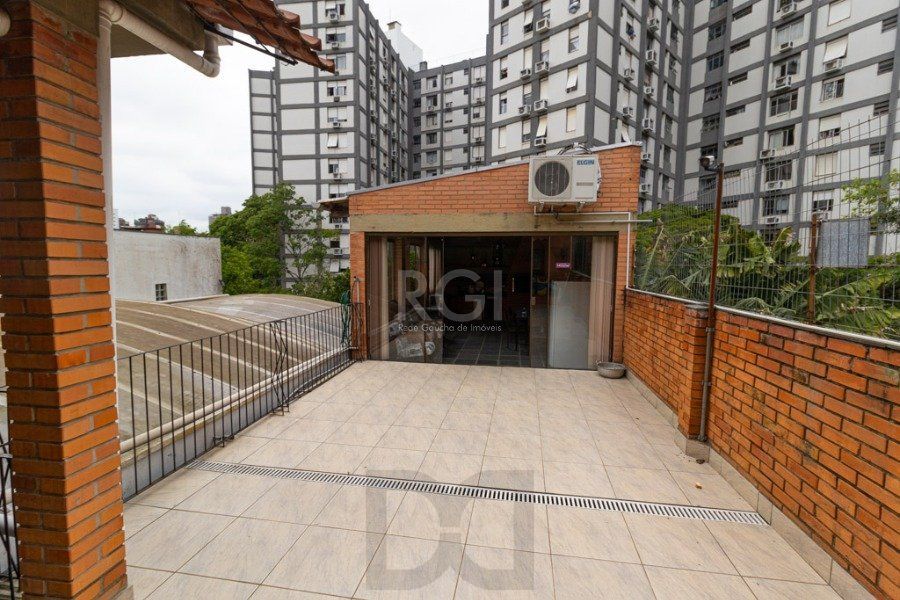 Casa para Venda - 500m², 4 dormitórios, sendo 1 suites, 5 vagas - Boa Vista — foto 28
