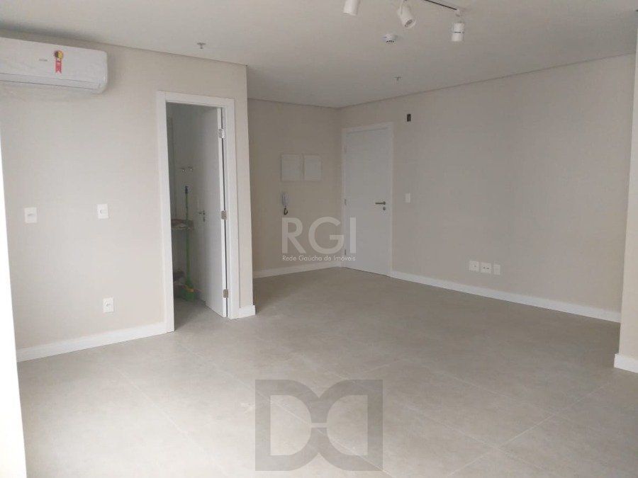Conjunto/Sala para Venda - 37.56m², 0 dormitórios, 1 vaga - Moinhos de Vento — foto 4