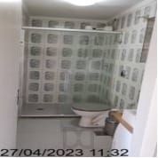 Excelente apto. de 37,15m2 com sala, cozinha com armários, balcão com pia, banheiro social mobiliado, com box, piso em parquet — foto 11