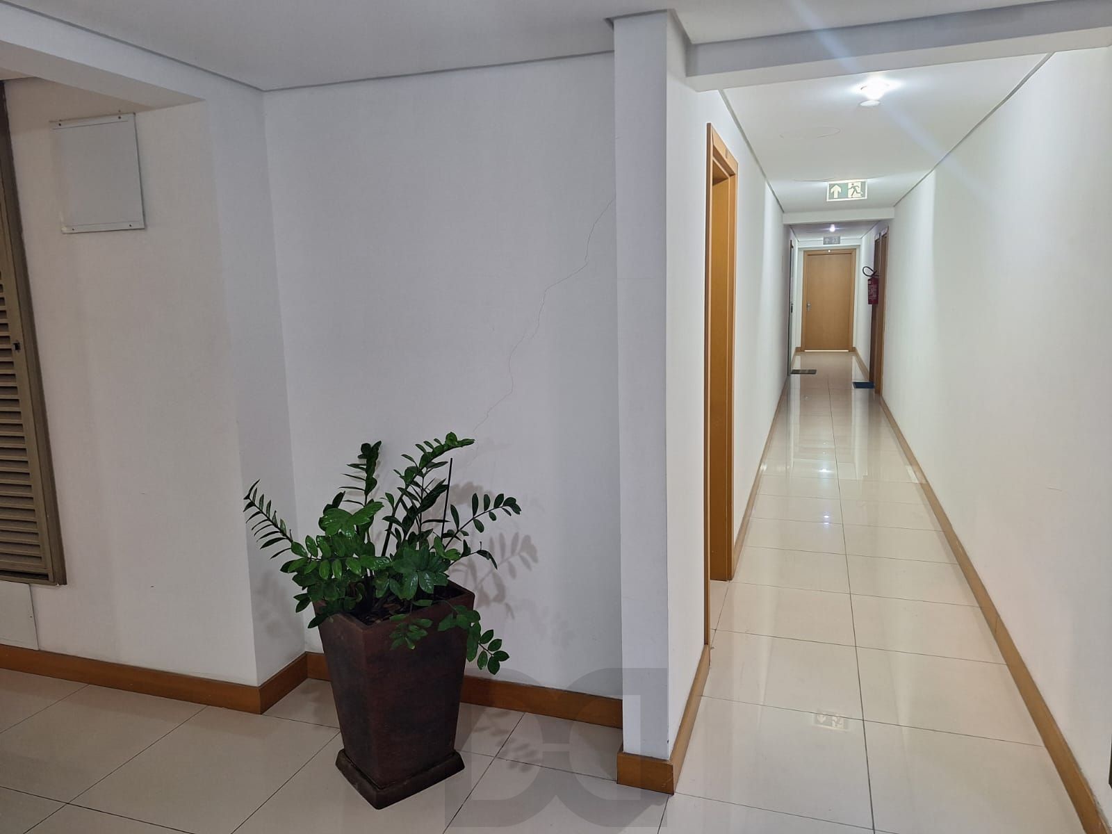 Sala coml. 33,82m2 Praia de Belas, mobiliada,01 vaga escrit. coberta — foto 13