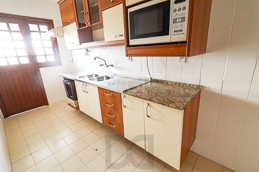 Excelente apartamento de 3 dormitórios , uma suíte , próximo ao Grêmio Náutico União de Petrópolis, — foto 31