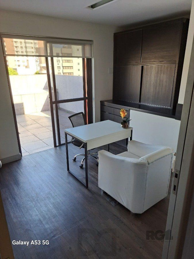 SALA COM 205,21 M2 DUAS VAGAS NA AUXILIADORA — foto 9