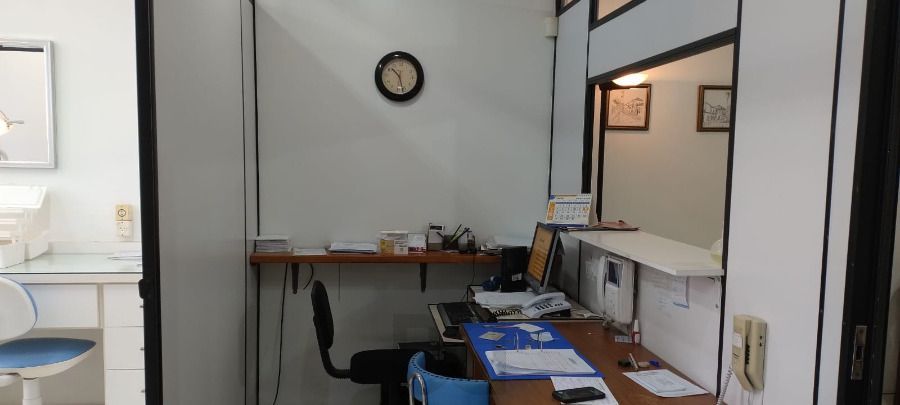 Sala comercial na Av. Cristovão Colombo, medindo 53,16 m² privativos — foto 3