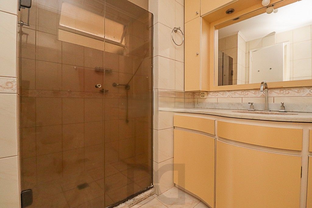 venda apartamento 2 dorm living amplo, lavabo, semi mobiliado elevador garagem — foto 10