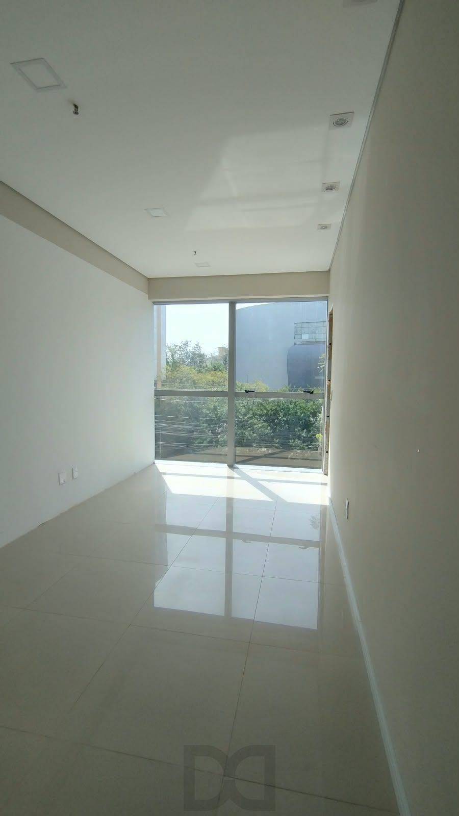 conjunto/sala com 37,20 de área privativa, toda em piso de porcelanato, Petropolis, 01 vaga — foto 9