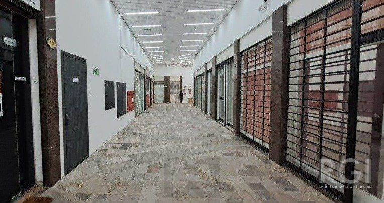 SALA COM 49,00M2 COM MEZANINO NA GOETH — foto 11