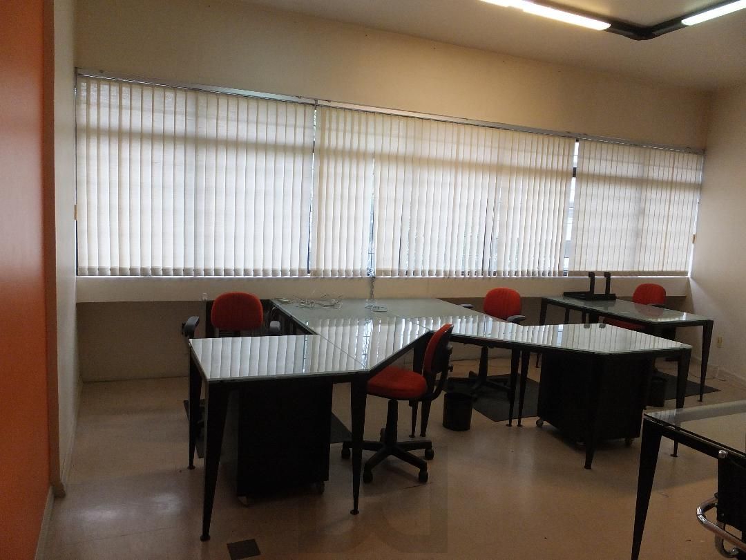 Sala coml. 30,25 m2 priv. João Abbott, Petropolis, mob, R$160 mil. — foto 1