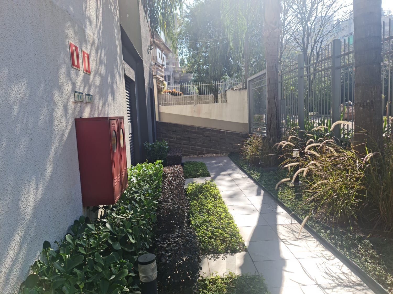Excelente apartamento 01 dorm com churrasqueira no Jardim Botanico — foto 2