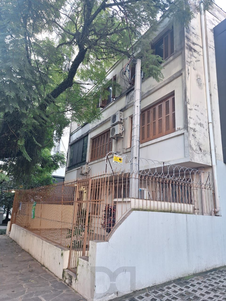 Excelente apto.de 69.27 m2 , 2 dorms.1bandeiro, cozinha. depend.c/banheiro, R$310 mil — foto 2