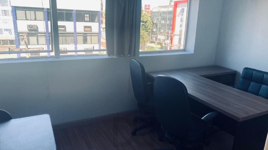 Excelente sala com 33,34m2 de frente, na Assis Brasil, Passo D'areia, semi-mobiliado — foto 6