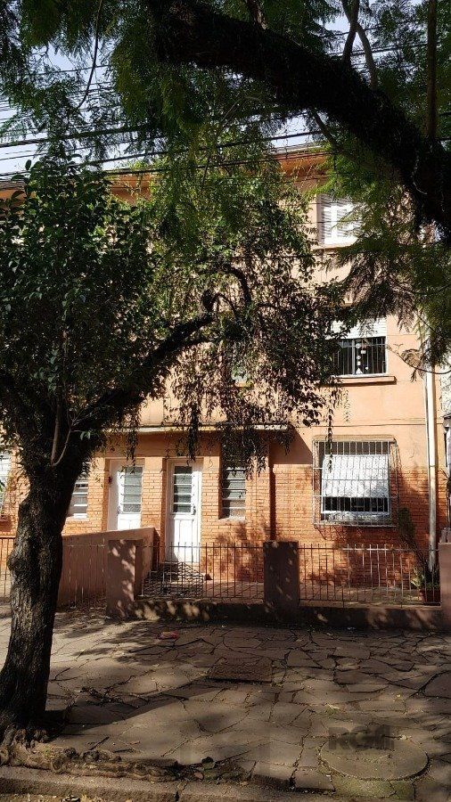 VENDA APARTAMENTO 2 DORMITÓRIOS, MENINO DEUS, REFORMADO,  BAIXA TAXA CONDOMINIAL, ENSOLARADO — foto 16