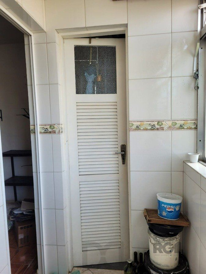Apartamento 2 dormitórios com vaga no Bairro Cristal. — foto 15