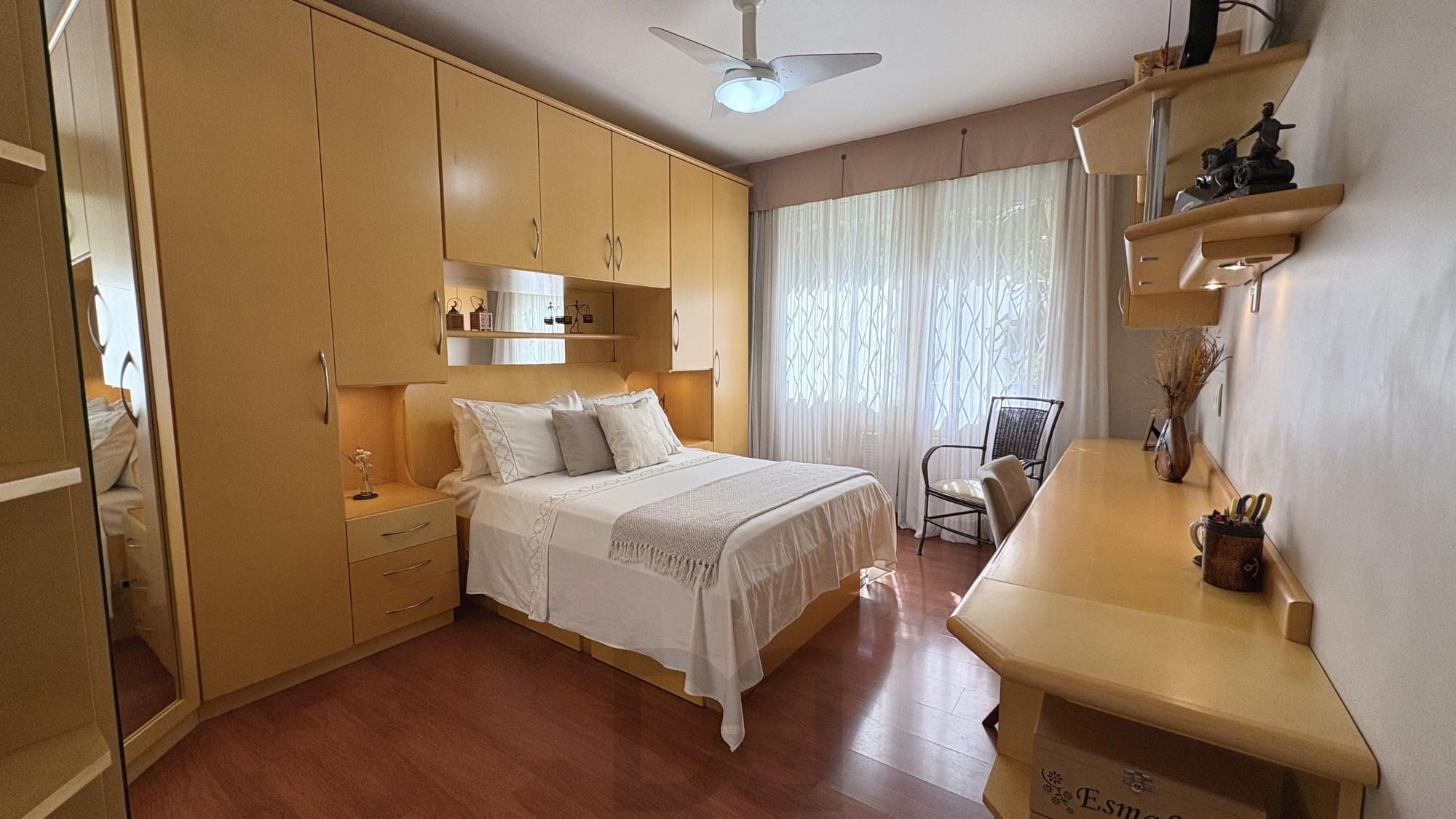 Maravilhoso apartamento no bairro Rio Branco próximo ao Zaffari Cabral , Igreja e colegio — foto 23
