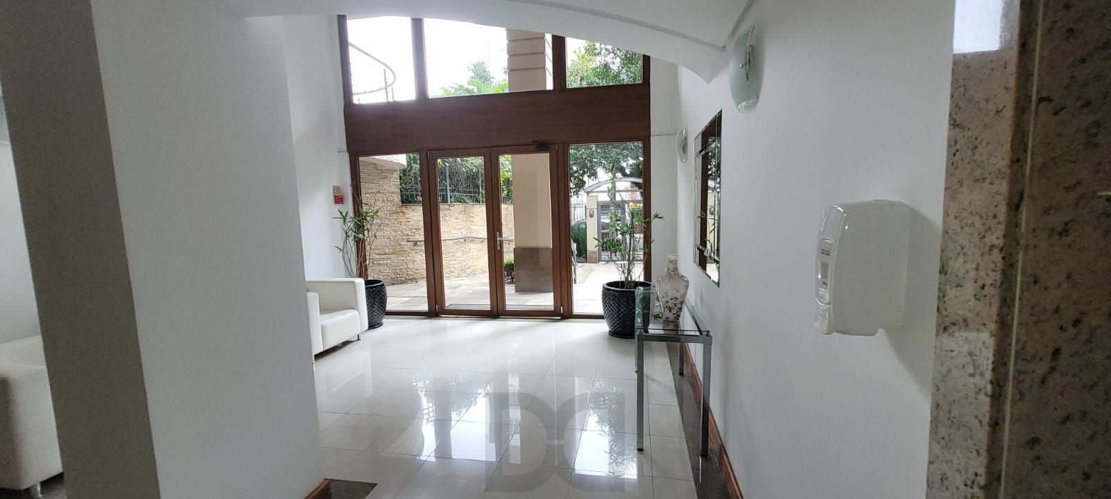 Apartamento para Venda - 74m², 2 dormitórios, sendo 1 suite, churrasqueira, salão de festas, academia, 1 vaga - Petrópolis — foto 4