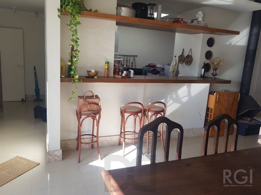Casa para Venda - 200m², 4 dormitórios, sendo 1 suites, 4 vagas - Santa Tereza — foto 19