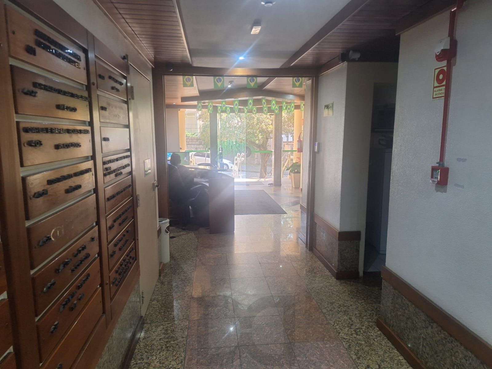 sala comercial com 53,00 m2 de área privativa, rua Alvares machado, prox. a Protásio Alves, — foto 5