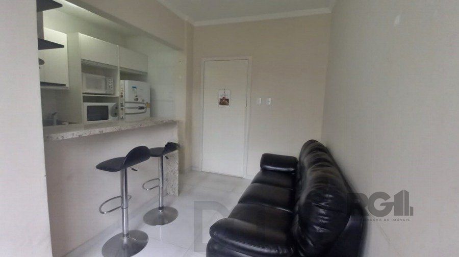 Lindo apto.1 dorm. mobiliado, rua Dr. Flores, port.24hrs — foto 1