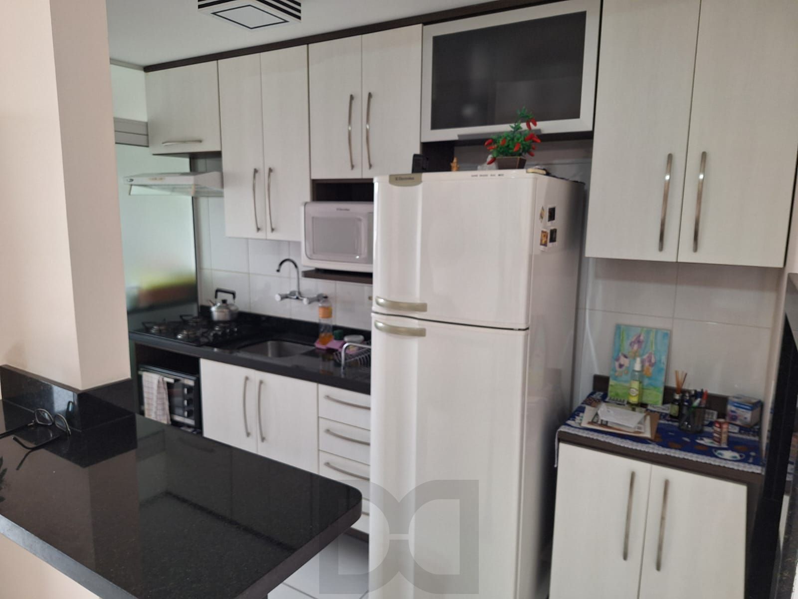 VENDA APARTAMENTO 2 DOMRITÓRIOS SUITE 1 VAGA NO PARTENON — foto 5