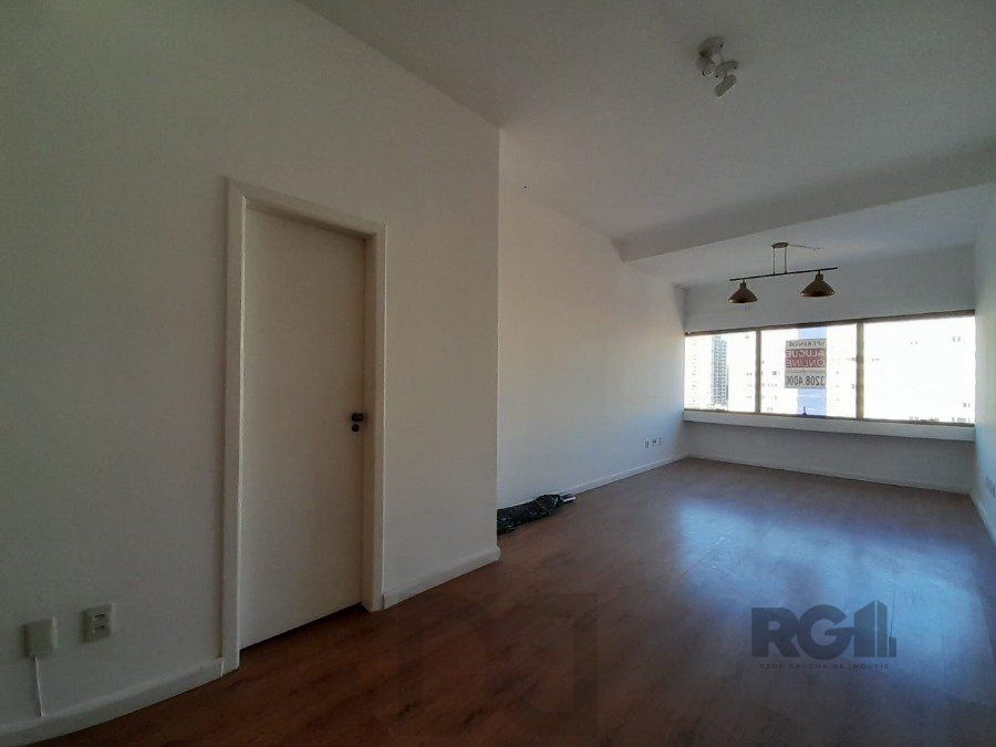 Sala duplex, 67,5m² privativos, boa orientação solar, fundos para a Protásio Alves — foto 3