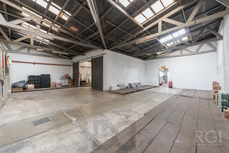 Predio para Venda - 2203.23m², 0 dormitórios, 30 vagas - São João — foto 45