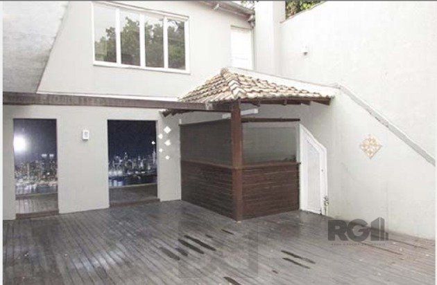 PRÉDIO A VENDA na rua Cairu, Navegantes Porto Alegre RS com aproximadamente 430m², com 2 pavimentos, espaço de estacionamento para 8 veiculos, — foto 26