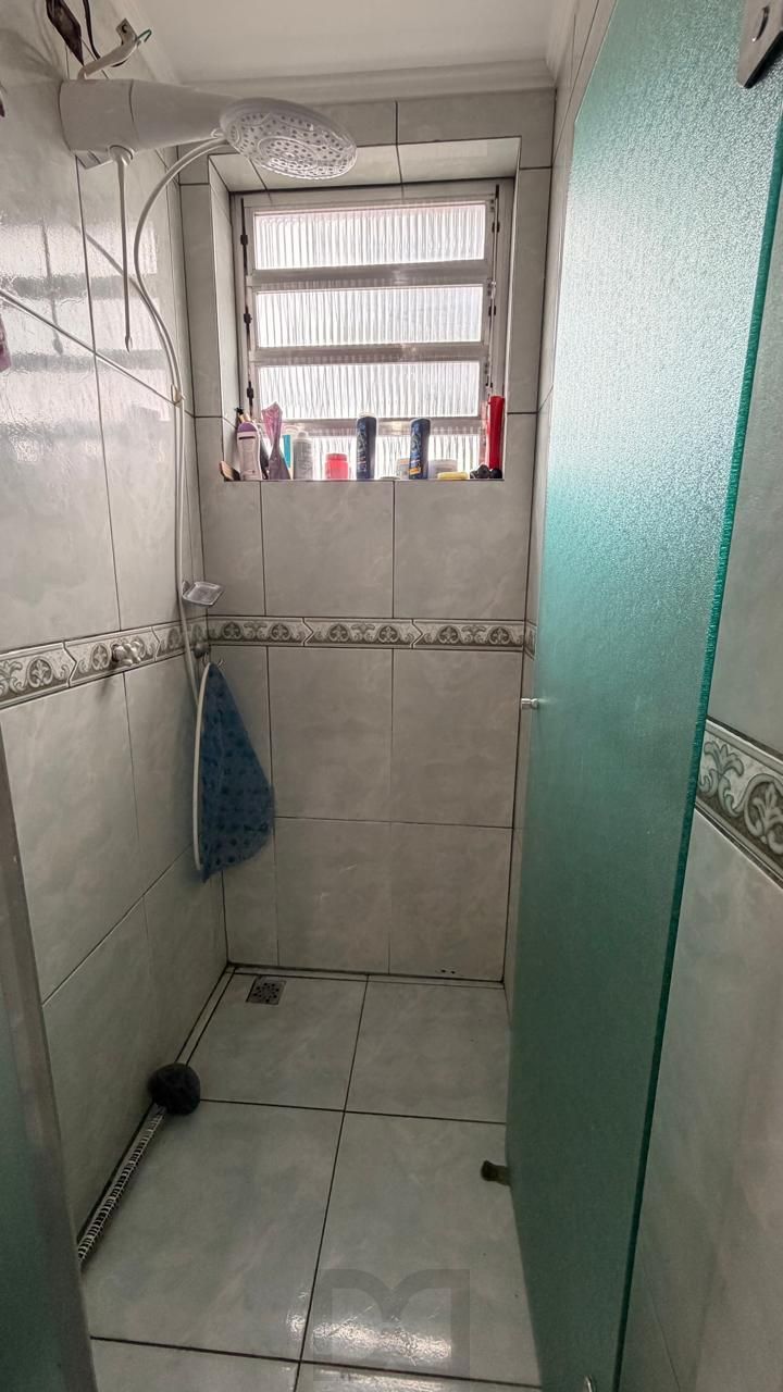 Apartamento de 3 dormitórios, localizado na Rua Marechal Mesquita. — foto 9