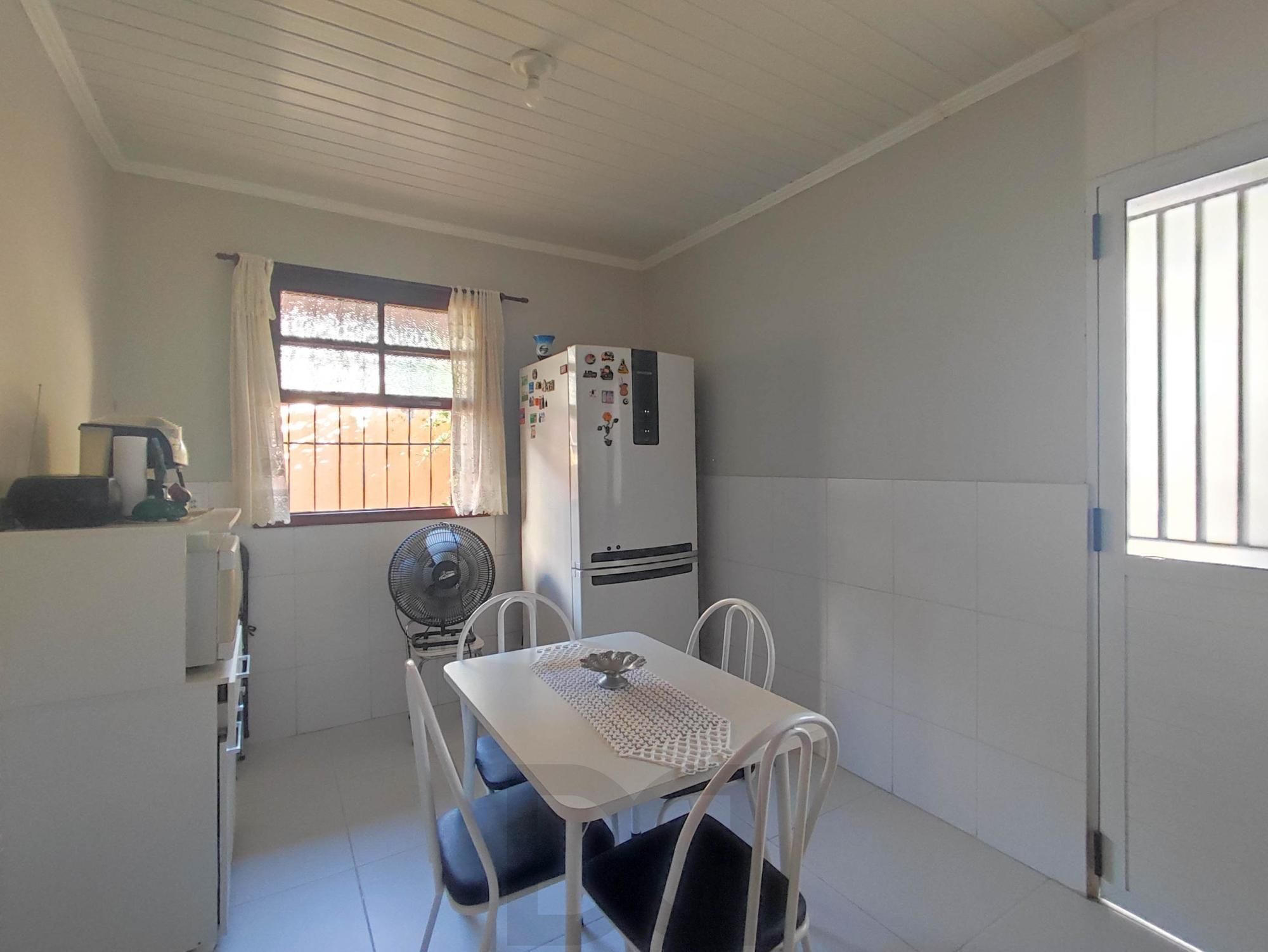 Casa com 2 quartos e 3 vagas no bairro Camaquã — foto 14