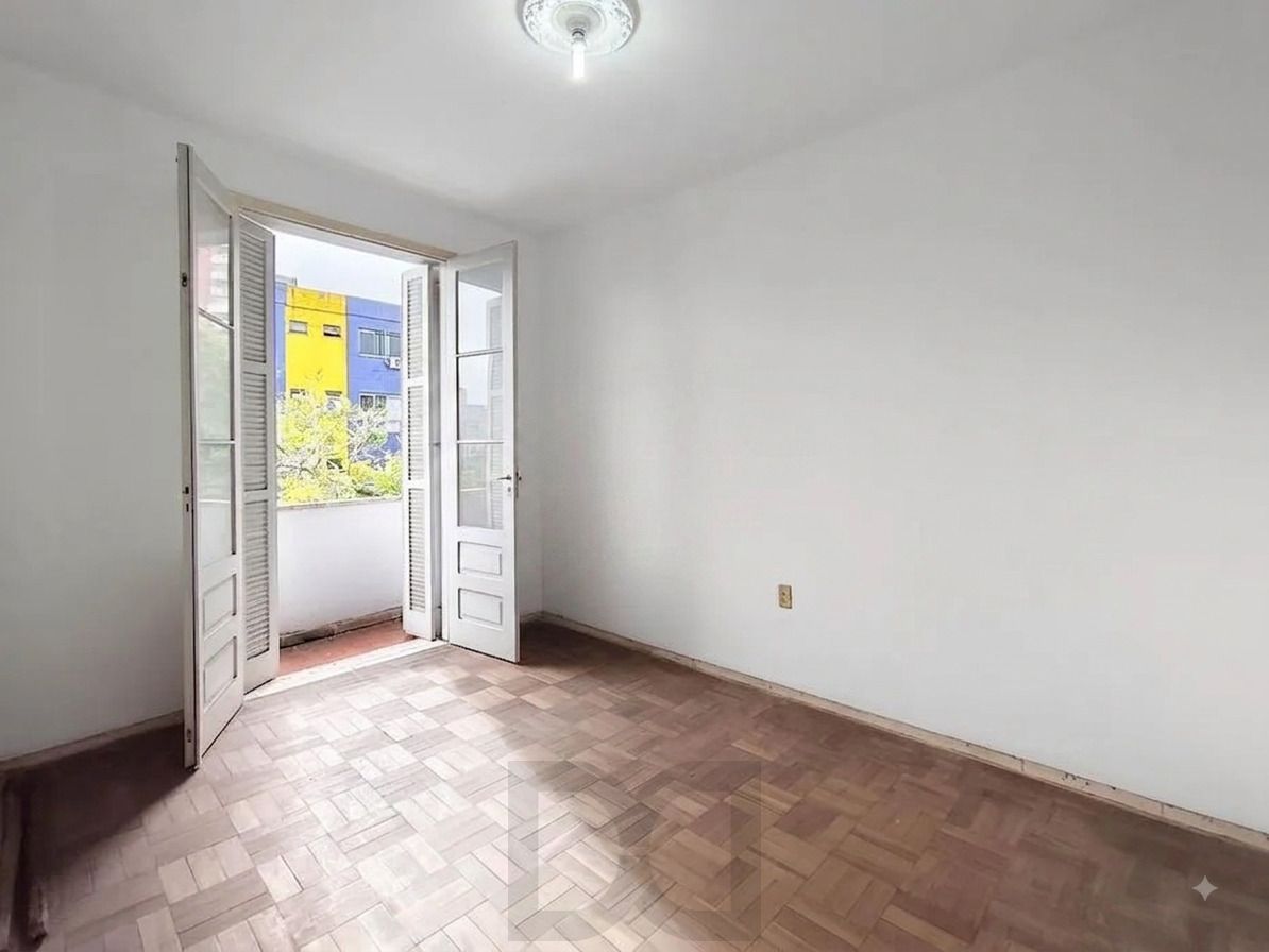 Apartamento de 2 quartos com sacada no Menino Deus — foto 8