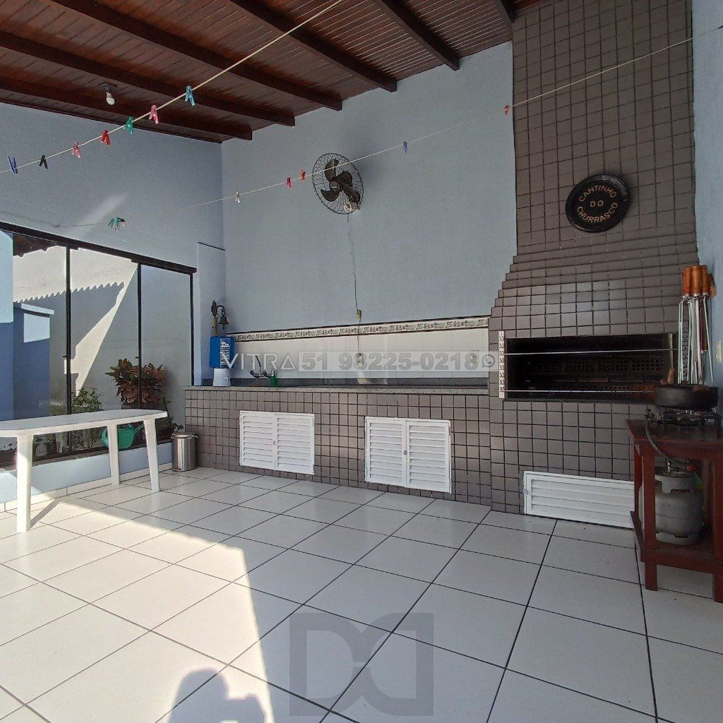 casa 04 dormitórios mais piscina e vagas cobertas — foto 4