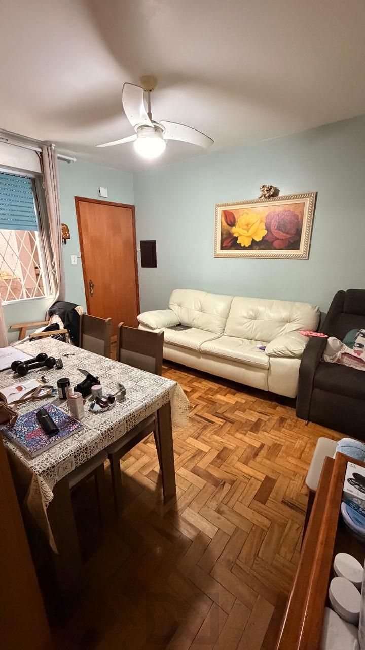 Apartamento de 3 dormitórios, localizado na Rua Marechal Mesquita. — foto 1