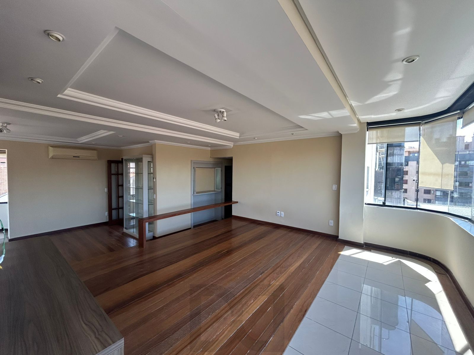 Apartamento 4 dormitórios • 172 m² privativos • Suíte com hidromassagem • Jardim Lindóia — foto 2