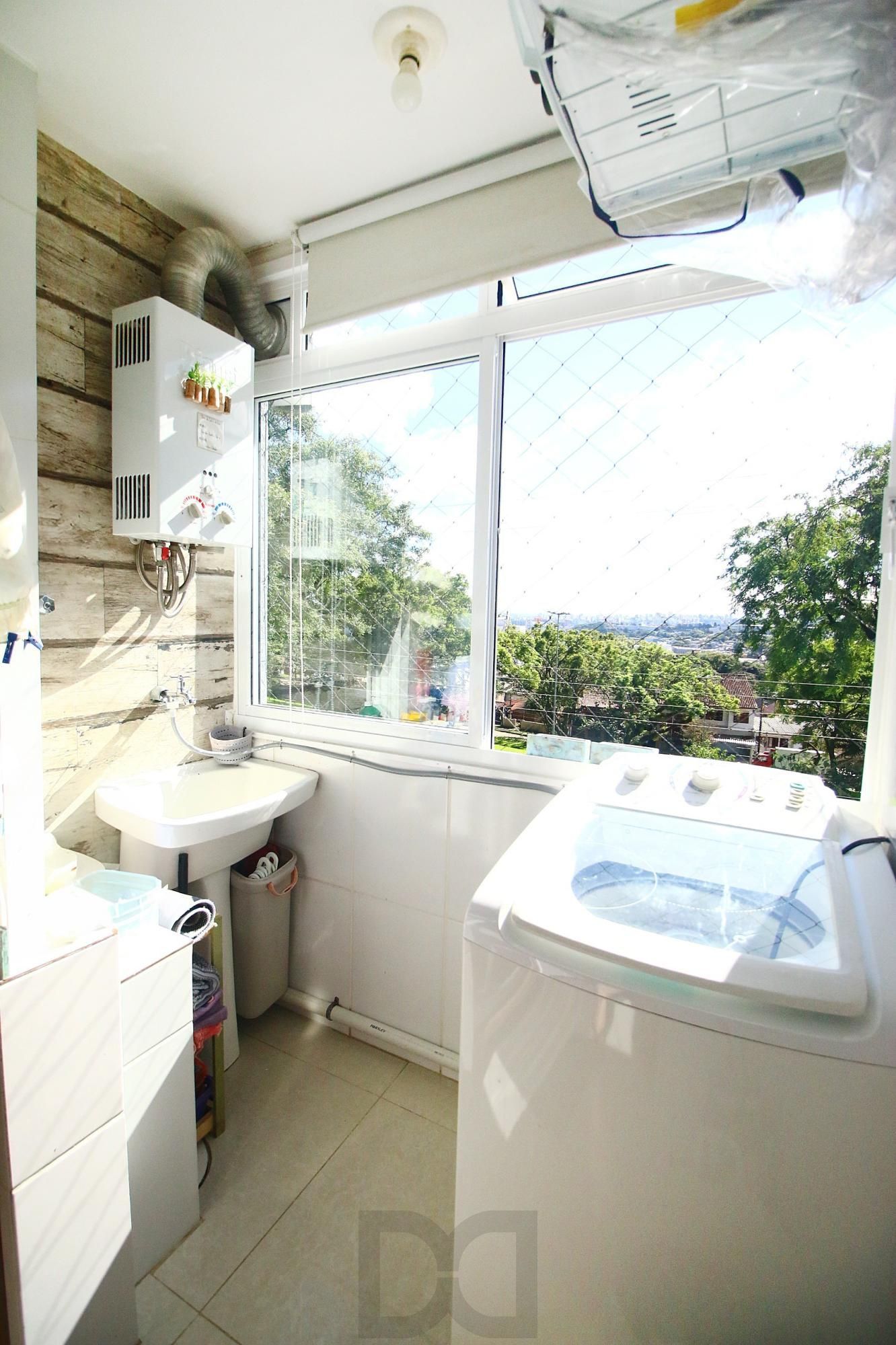 Apartamento Semi Mobiliado com Vista para Praça na Medianeira – 2 Dormitórios e Excelente Localização! — foto 11