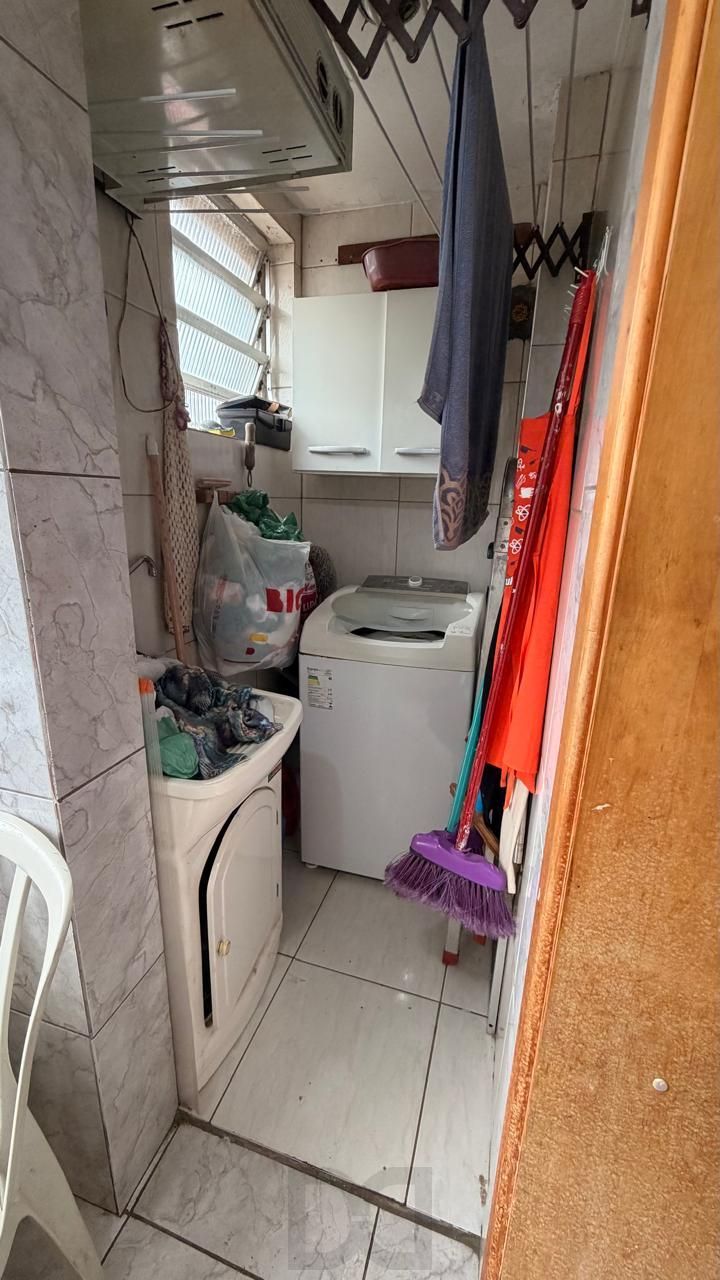 Apartamento de 3 dormitórios, localizado na Rua Marechal Mesquita. — foto 6