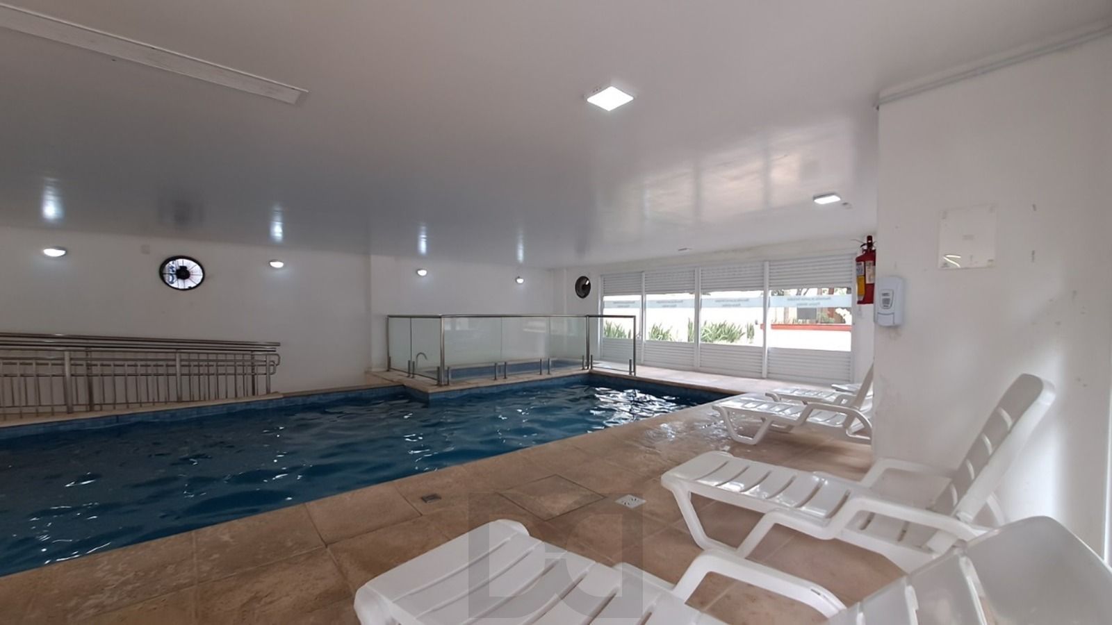 Apartamento mobiliado com Piscina termica na infra! — foto 21