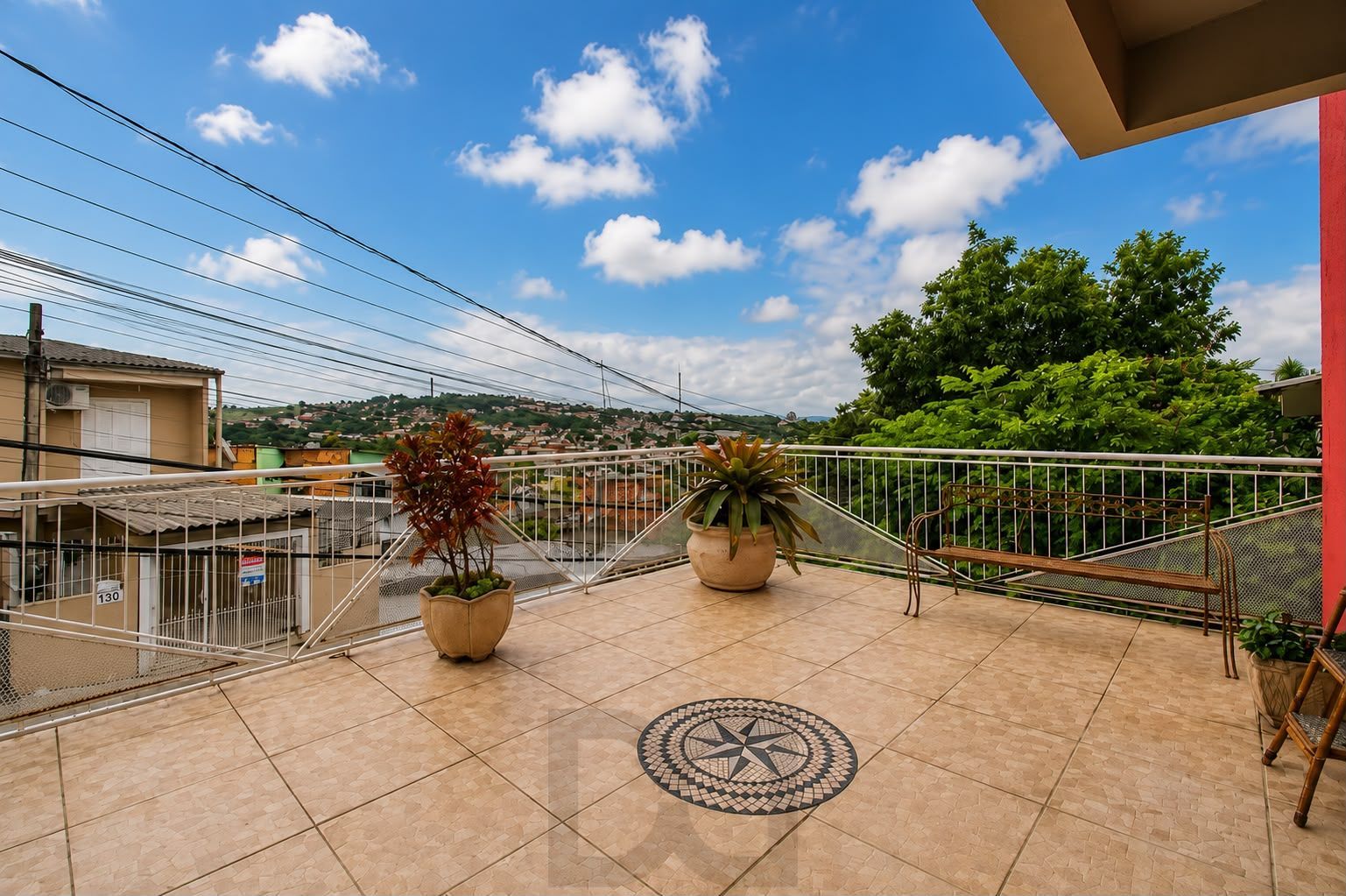 Casa semimobiliada com 3 dormitórios, suíte e espaço gourmet em Santa Tereza – Porto Alegre — foto 9