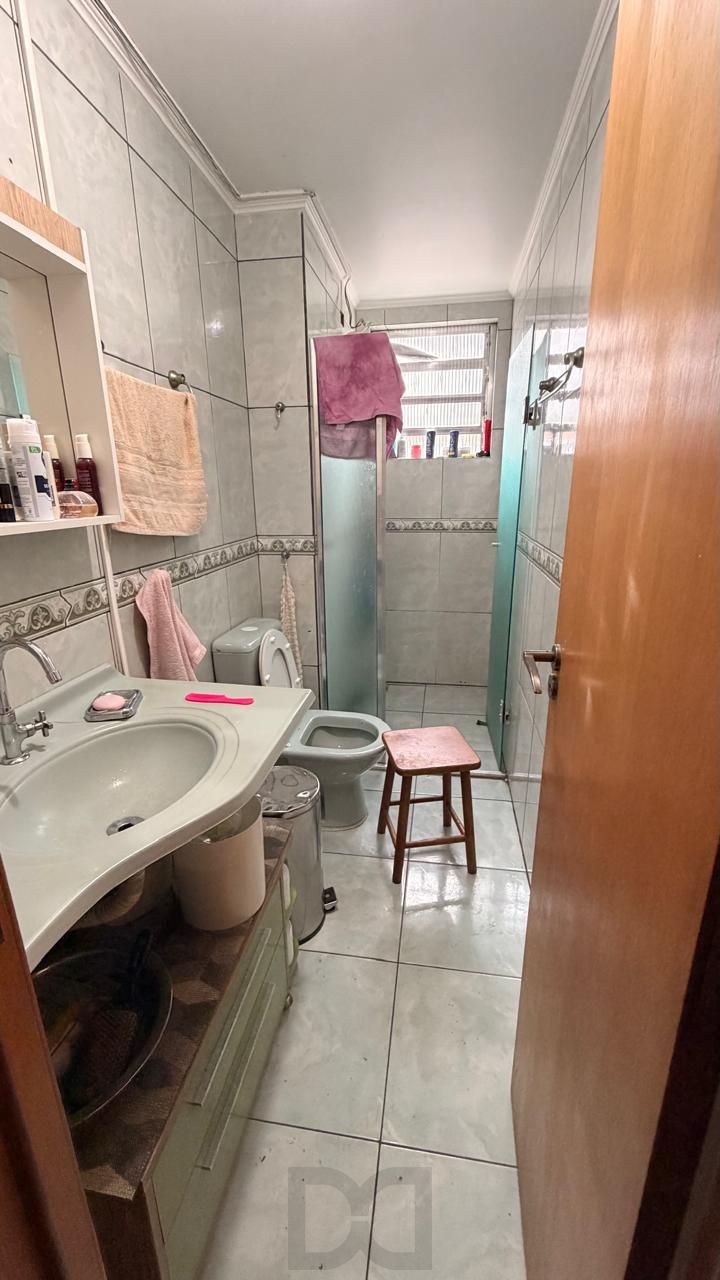 Apartamento de 3 dormitórios, localizado na Rua Marechal Mesquita. — foto 8