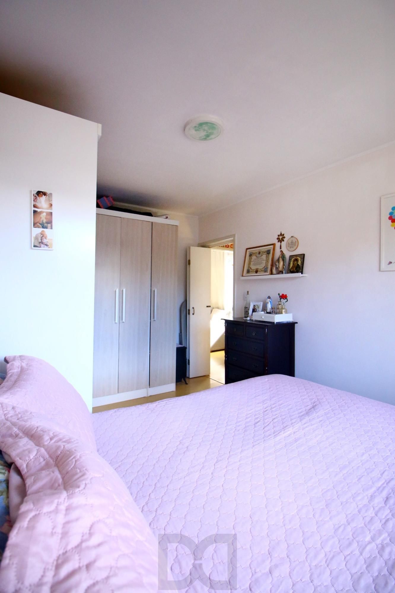 Apartamento Semi Mobiliado com Vista para Praça na Medianeira – 2 Dormitórios e Excelente Localização! — foto 8