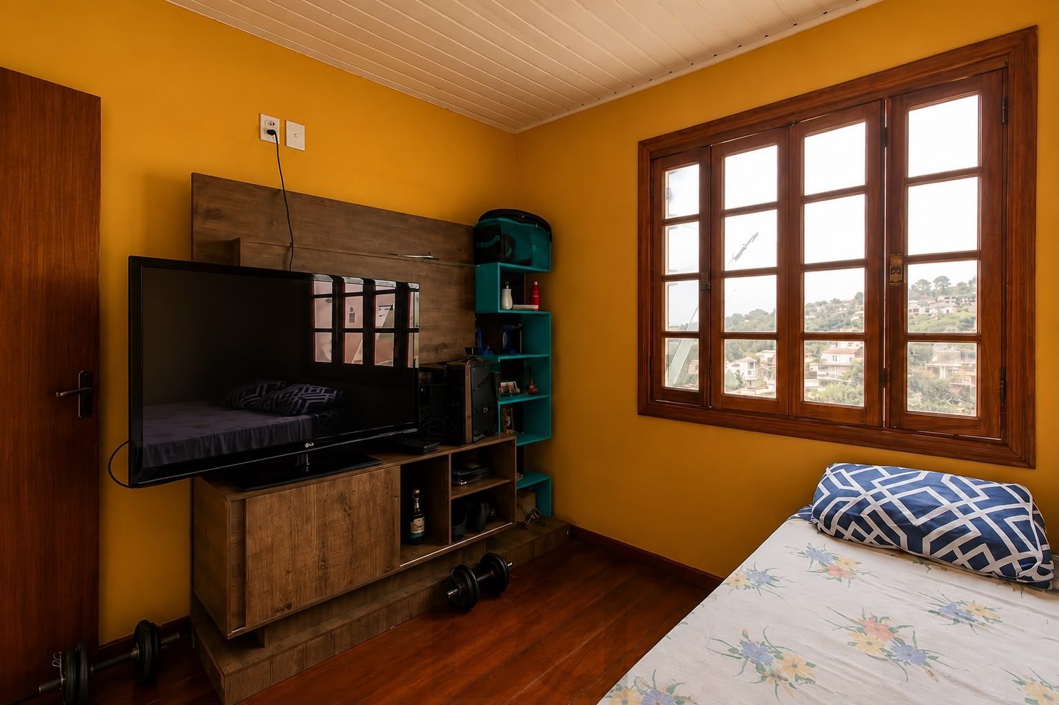Casa semimobiliada com 3 dormitórios, suíte e espaço gourmet em Santa Tereza – Porto Alegre — foto 12