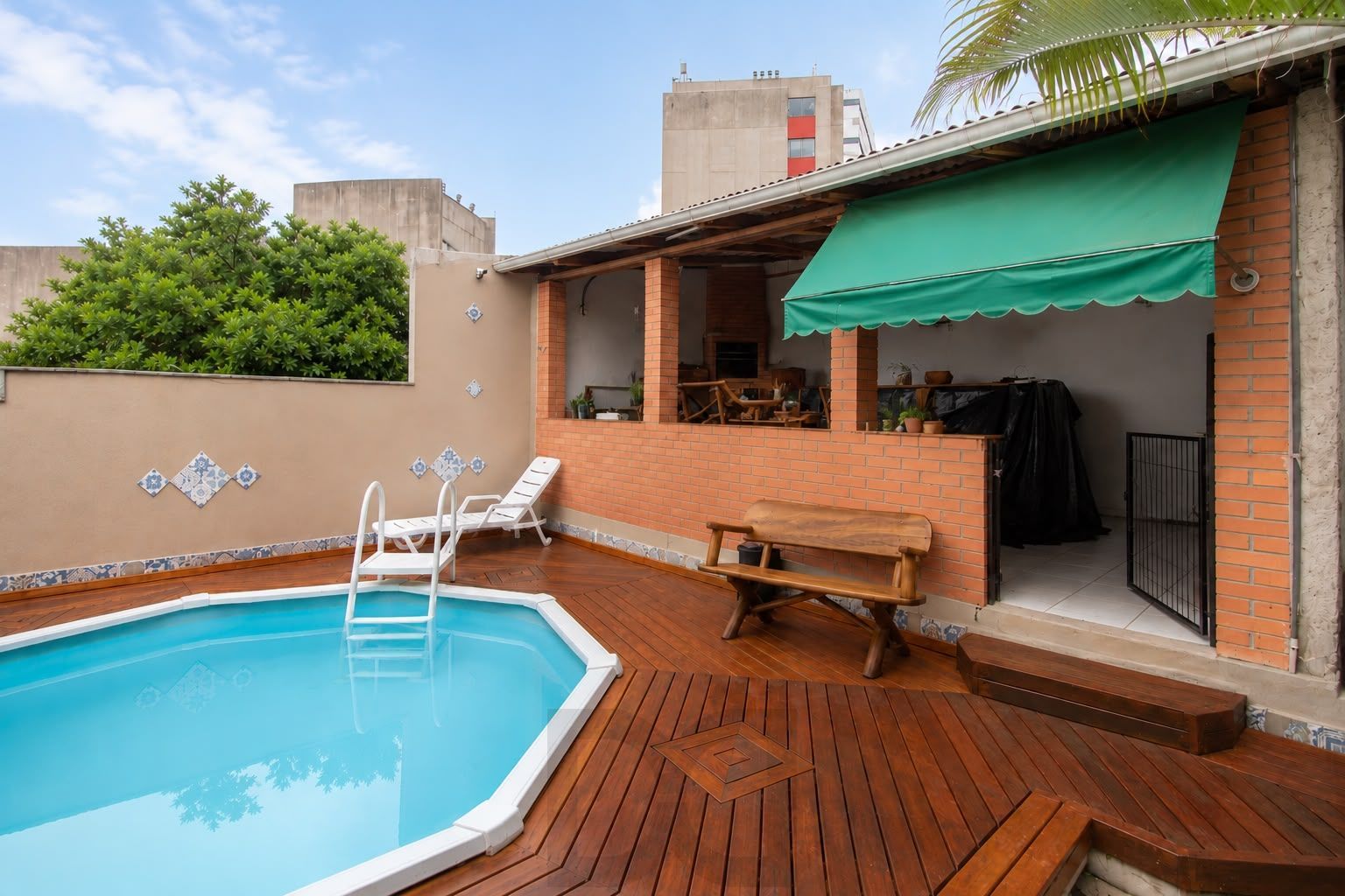 Casa semimobiliada com 3 dormitórios, suíte e espaço gourmet em Santa Tereza – Porto Alegre — foto 1