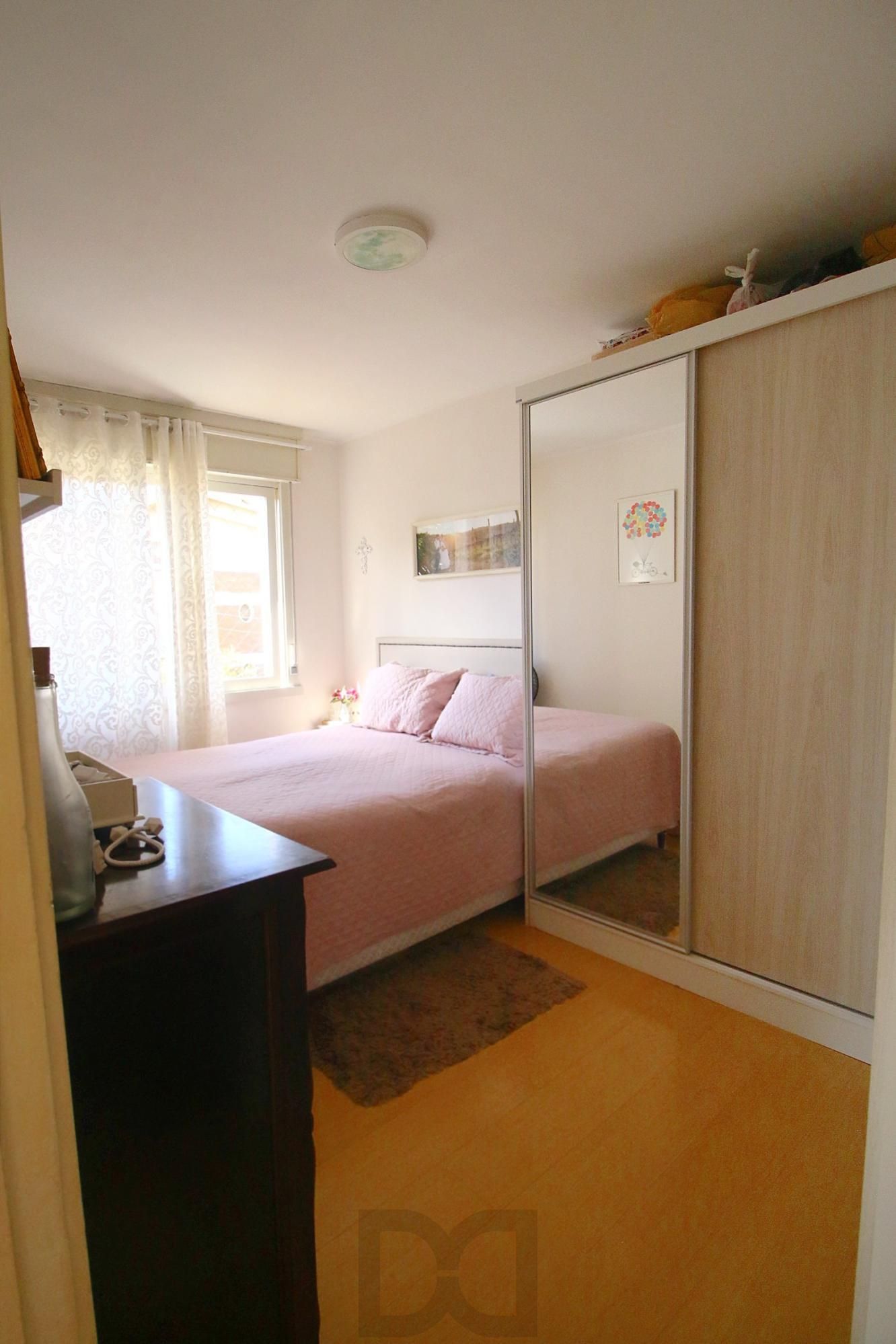 Apartamento Semi Mobiliado com Vista para Praça na Medianeira – 2 Dormitórios e Excelente Localização! — foto 6