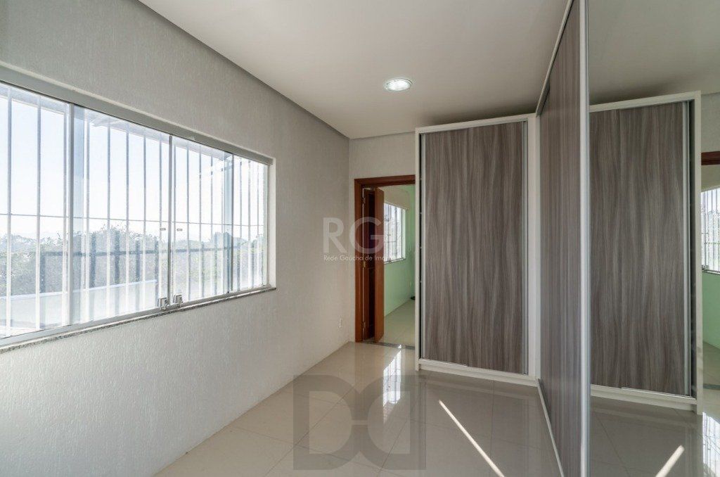 Casa para Venda - 259m², 4 dormitórios, sendo 1 suites, 4 vagas - Coronel Aparício Borges — foto 16
