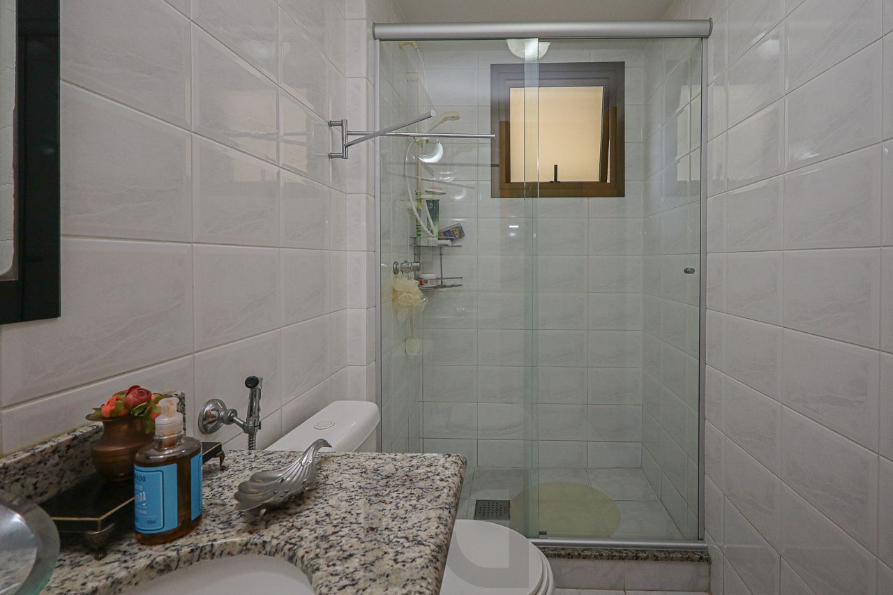 Apartamento 03 quartos de frente com sacada e com garagem — foto 15