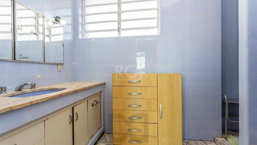Vende casa com 05 quartos e garagem para 5 carros. — foto 23