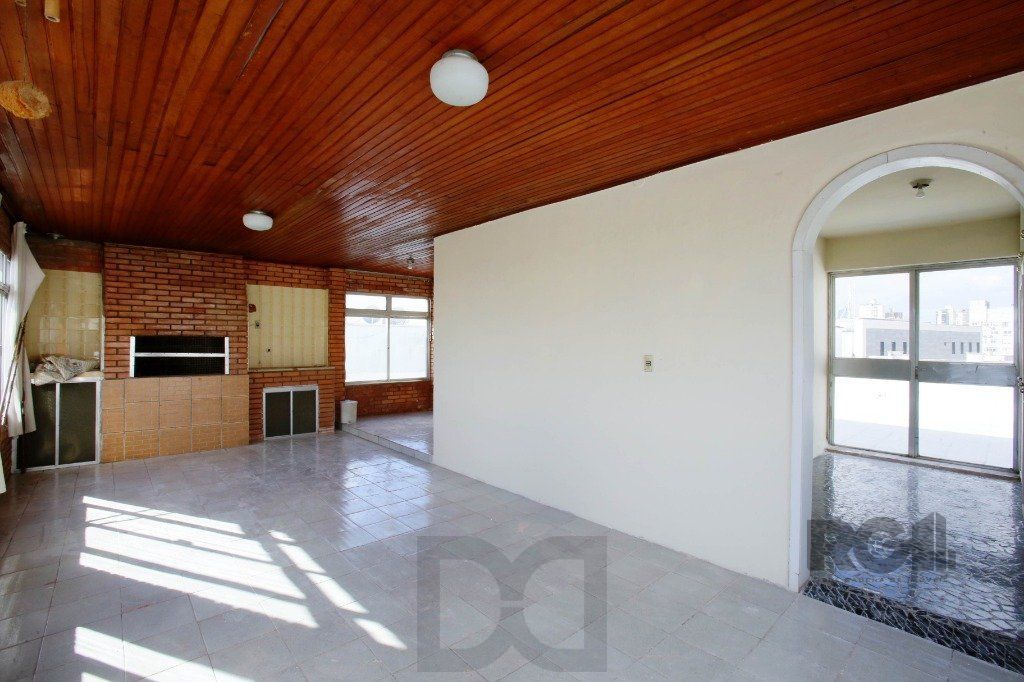 Vendo excelente cobertura com vista cinematografia, no Bairro Floresta. — foto 78