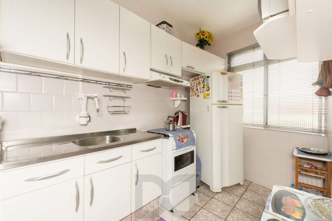 Apartamento, 2 dormitórios, 2 banheiros, 114m², Bairro Floresta — foto 14